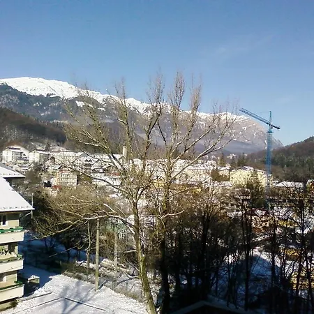 Mountain View Nest Apartment Sinaia Exterior photo